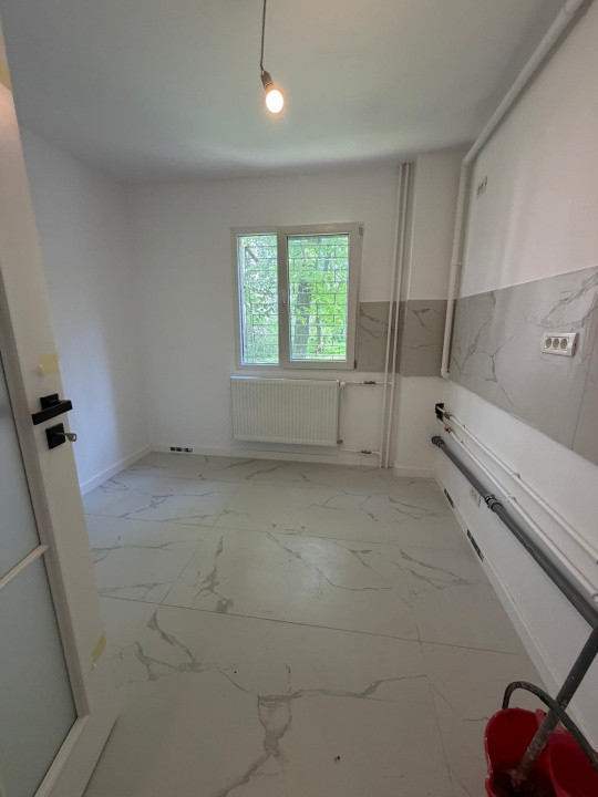 Apartament 3 camere - zona Titan