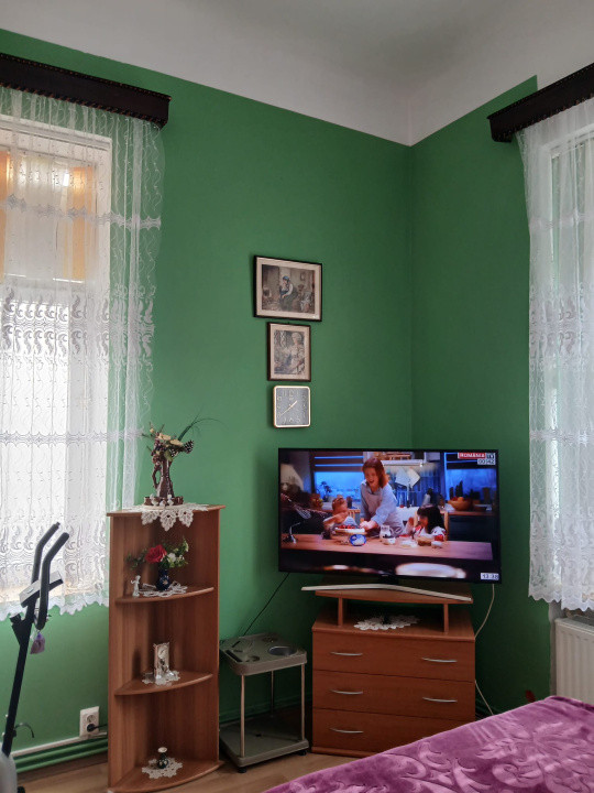 Apartament 5 camere in vila zona Armeneasca