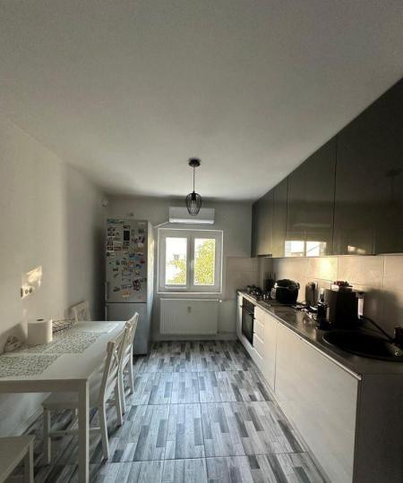 APARTAMENT 3 CAMERE SEBASTIAN PARC-RAHOVA