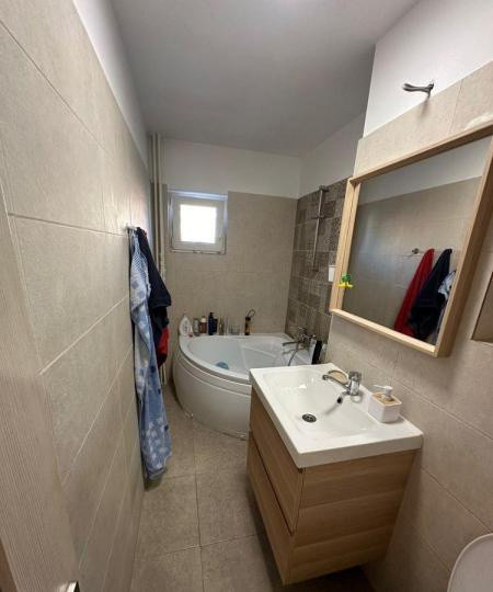 APARTAMENT 3 CAMERE SEBASTIAN PARC-RAHOVA