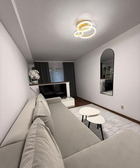 APARTAMENT 4 CAMERE BARCA MOBILAT UTILAT