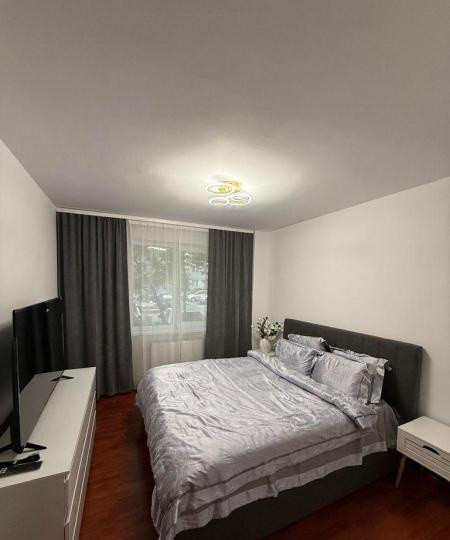 APARTAMENT 4 CAMERE BARCA MOBILAT UTILAT