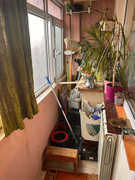 Apartament - 3 camere - decomandat - Tineretului 