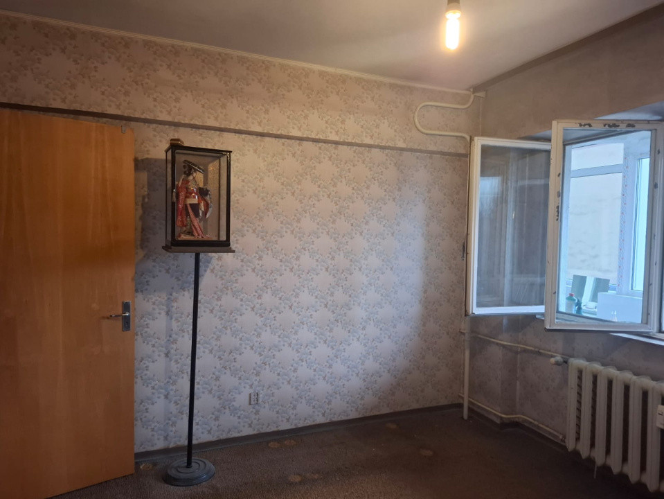 Apartament 3 camere-decomandat-zona Ion Mihalache / Clucerului