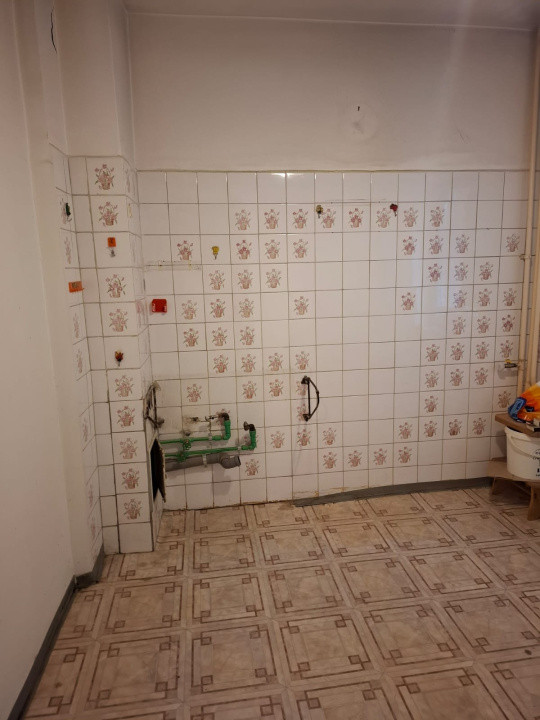 Apartament 3 camere-decomandat-zona Ion Mihalache / Clucerului