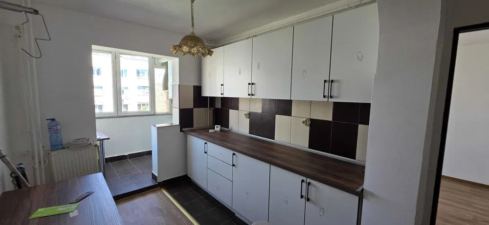 Apartament 3 camere  Rahova - Margeanului