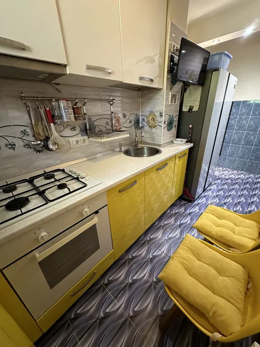 Apartament 4 camere-zona Drumul Taberei/ Parc Moghioros