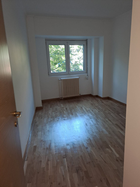 Apartament 4 camere-spatios-centrala proprie- zona Unirii / Biblioteca Nationala
