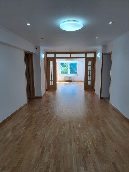 Apartament 4 camere-spatios-centrala proprie- zona Unirii / Biblioteca Nationala