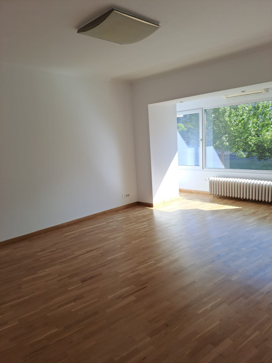 Apartament 4 camere-spatios-centrala proprie- zona Unirii / Biblioteca Nationala