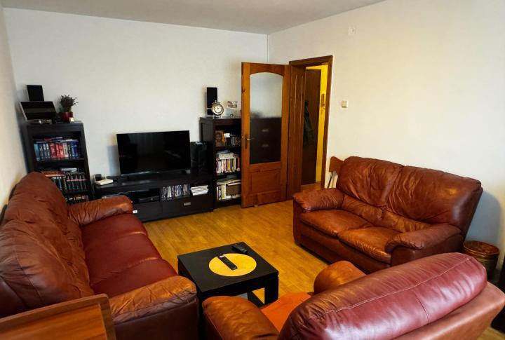 Apartament 3 camere-decomandat- Turda/ Ion Mihalache