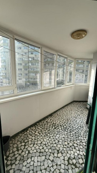 Apartament 4 camere-semidecomandat-spatios-zona Titulescu/Victoriei