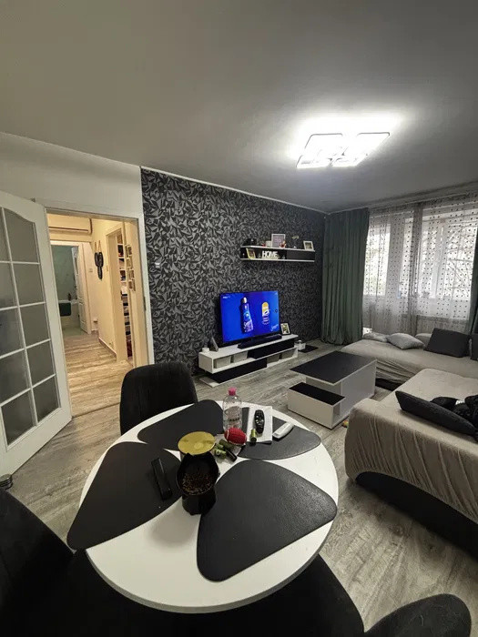Apartament 3 camere  decomandat – Drumul Taberei