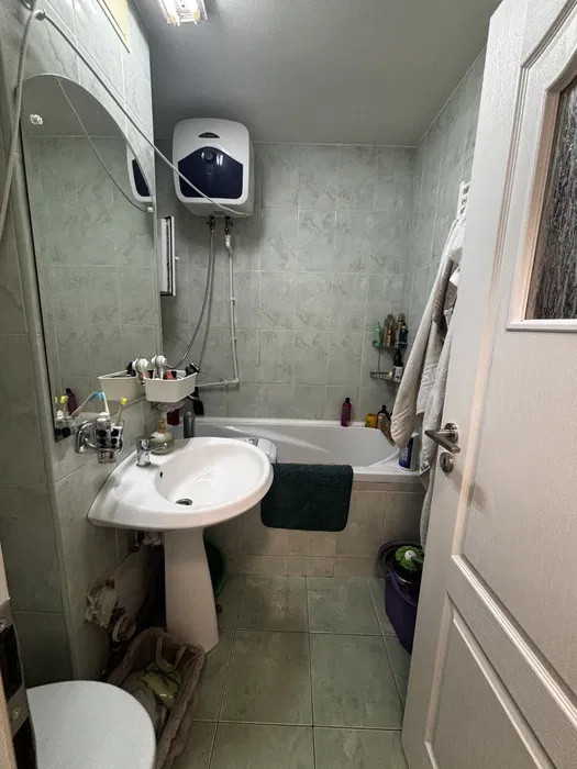 Apartament 3 camere  decomandat – Drumul Taberei