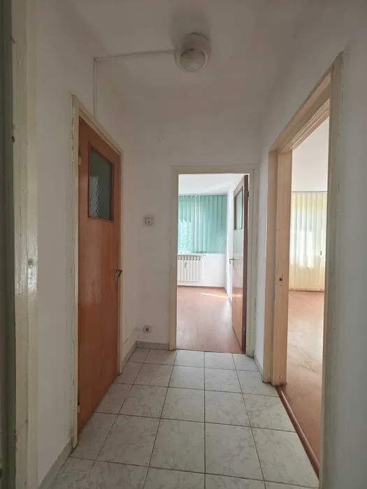 Apartament 3 camere - Drumul Taberei