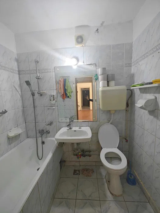 Apartament 3 camere - Drumul Taberei