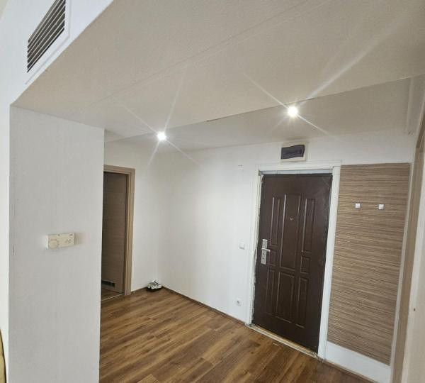 Apartament 2 camere  semidecomandat – Vitan Barzesti