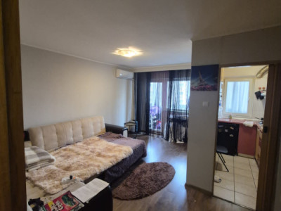 Garsoniera decomandata – zona Rahova