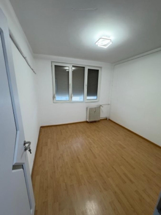 Apartament 3 camere  decomandat – Drumul Taberei