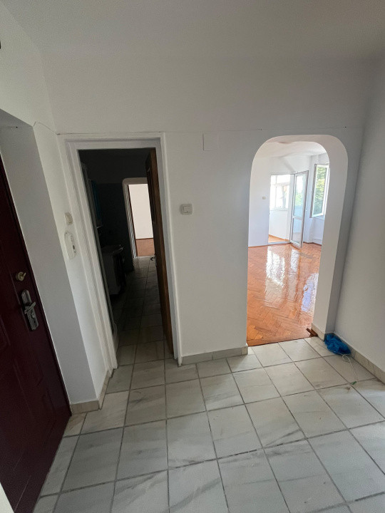 Apartament - 2 camere - circular - Dristor 