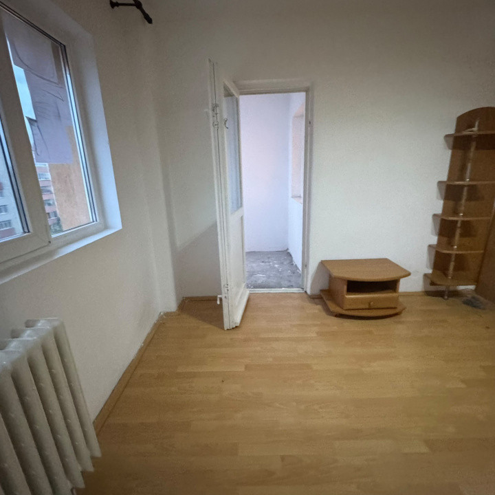 Garsoniera decomandata – zona Sebastian