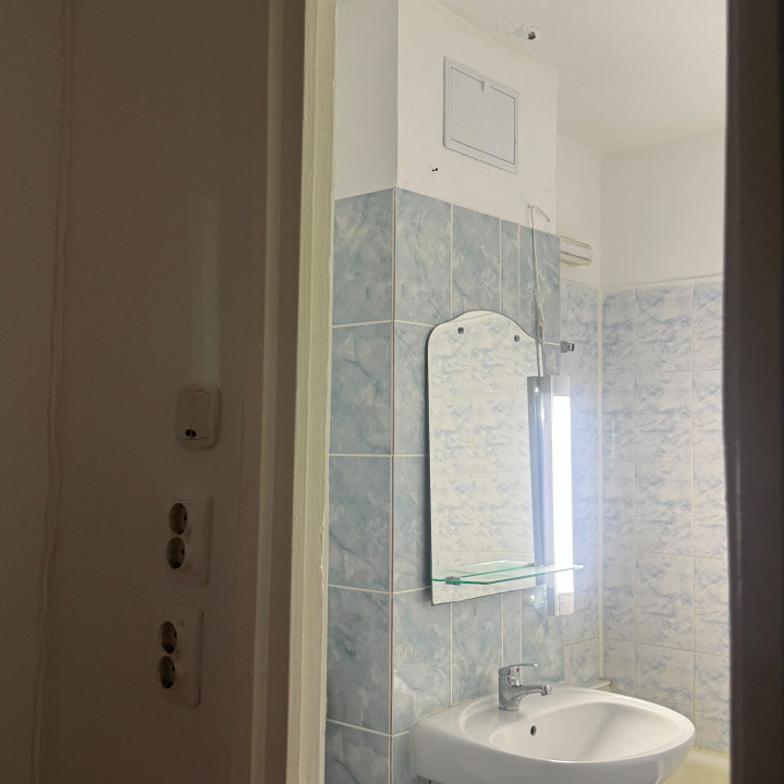 Garsoniera decomandata – zona Rahova
