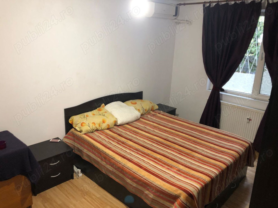 Apartament 4 camere - MOBILAT - zona APARATORII PATRIEI 