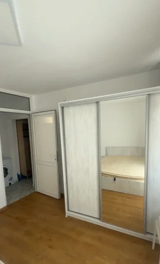 Apartament - 2 camere - decomandat - Brancoveanu 