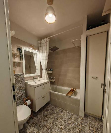 Apartament - 2 camere - decomandat - Tineretului 