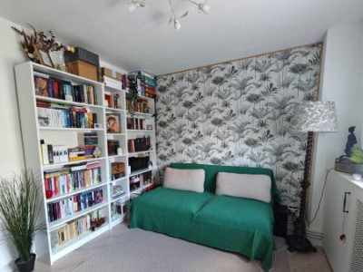 Apartament - 2 camere - decomandat - Tineretului 