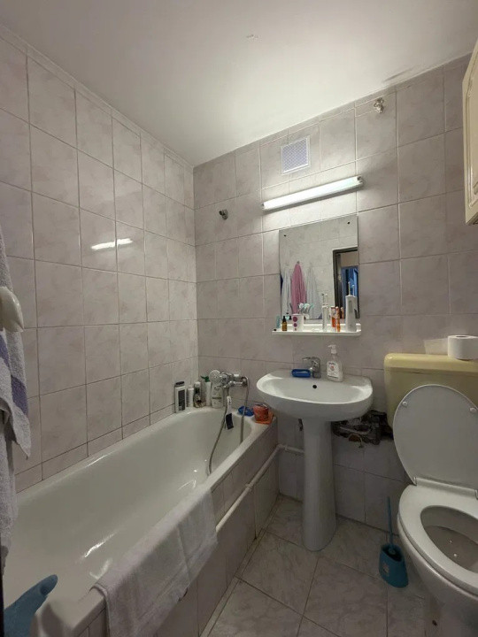 Apartament 4 camere  decomandat – Rahova - Teius