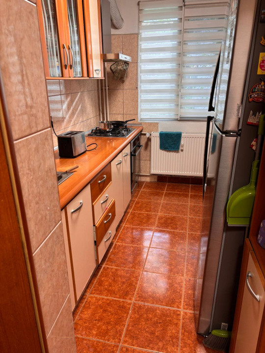 Apartament - 4 camere - decomandat - Berceni - Stoian Militaru 