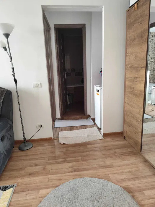 Apartament 4 camere  semidecomandat – Rahova - Margeanului