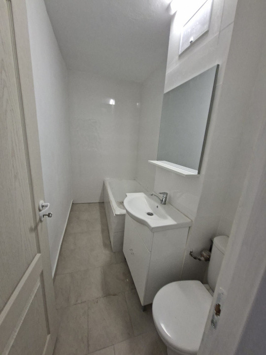Garsoniera renovata - Rahova