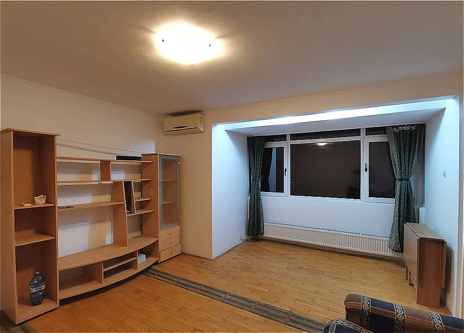 Apartament Semidecomandat 3 camere Eroii Revolutiei