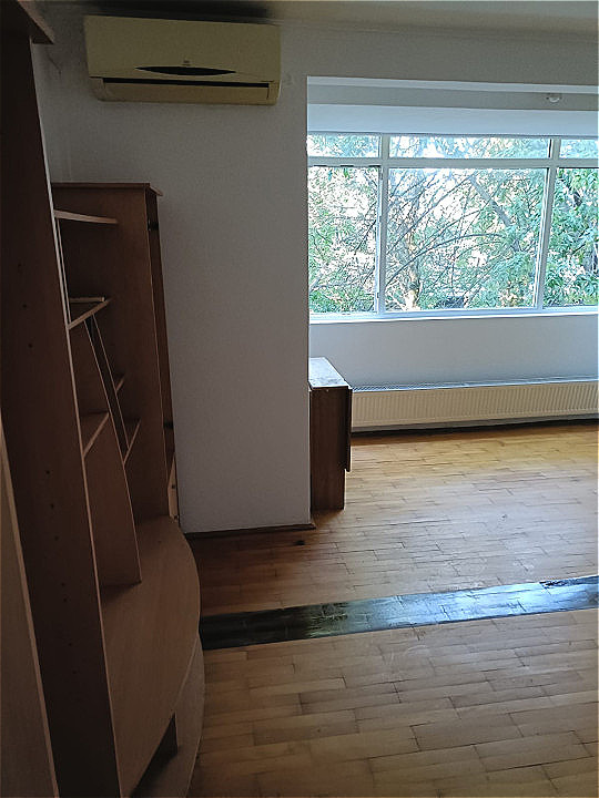 Apartament Semidecomandat 3 camere Eroii Revolutiei