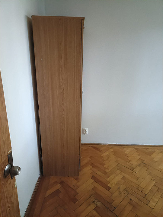 Apartament Semidecomandat 3 camere Eroii Revolutiei