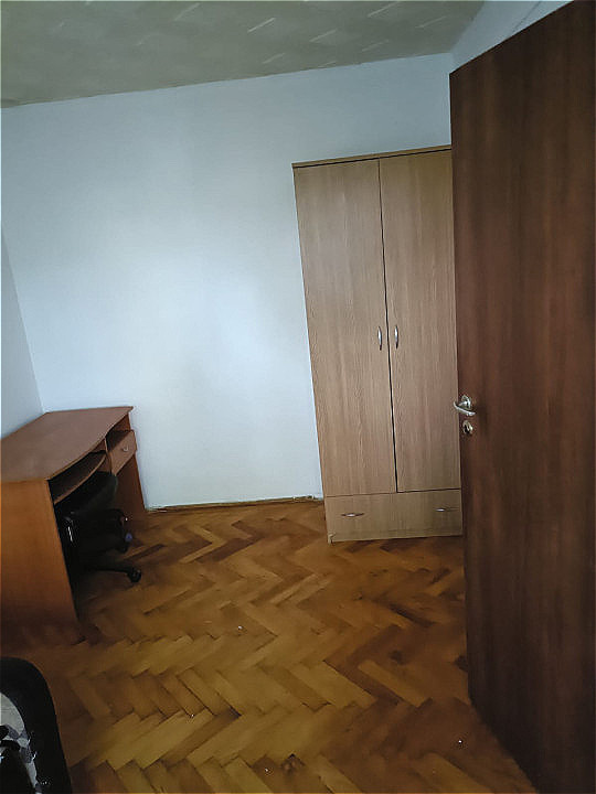 Apartament Semidecomandat 3 camere Eroii Revolutiei