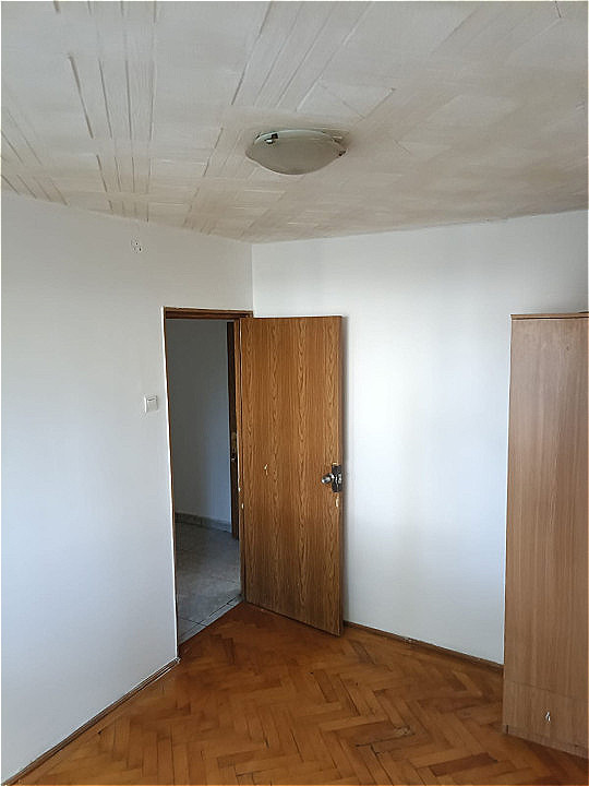 Apartament Semidecomandat 3 camere Eroii Revolutiei