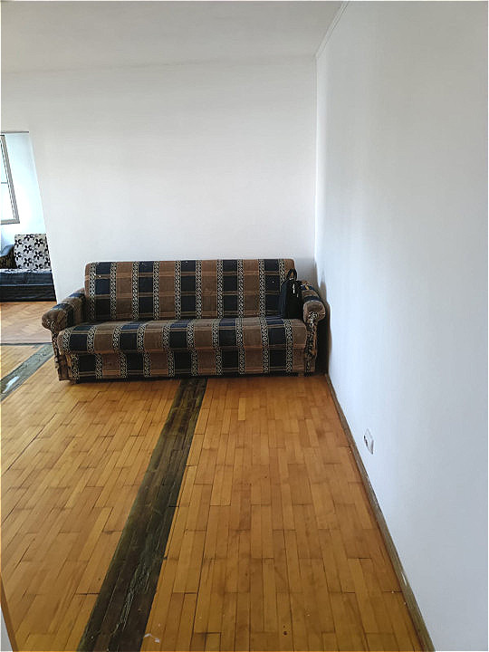 Apartament Semidecomandat 3 camere Eroii Revolutiei