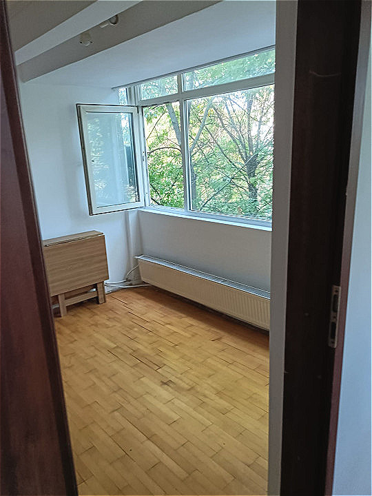 Apartament Semidecomandat 3 camere Eroii Revolutiei