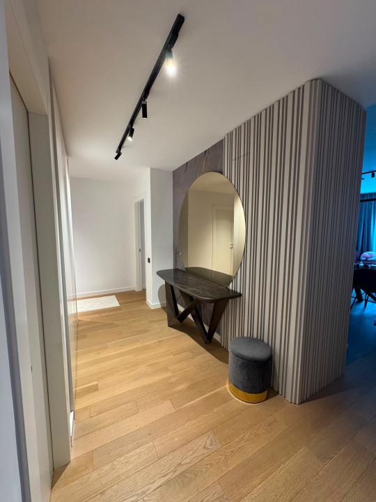 Apartament 4 camere-decomandat+boxa+parcare-mobilat-zona Timpuri Noi