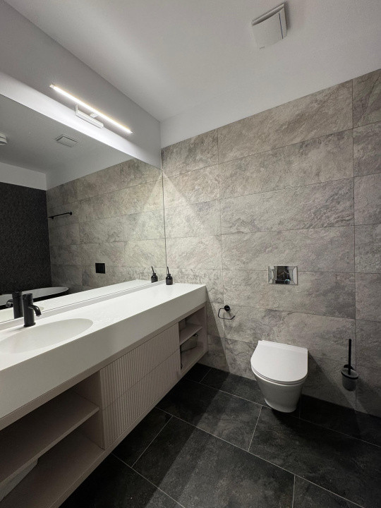 Apartament 4 camere-decomandat+boxa+parcare-mobilat-zona Timpuri Noi