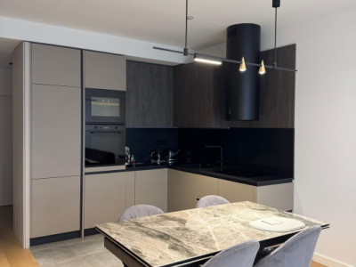 Apartament 4 camere-decomandat+boxa+parcare-mobilat-zona Timpuri Noi