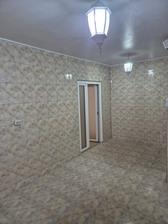 Apartament-de vanzare-4 camere-decomandat-zona Lujerului