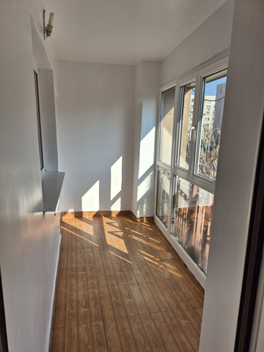 Apartament-de vanzare-4 camere-decomandat-zona Lujerului