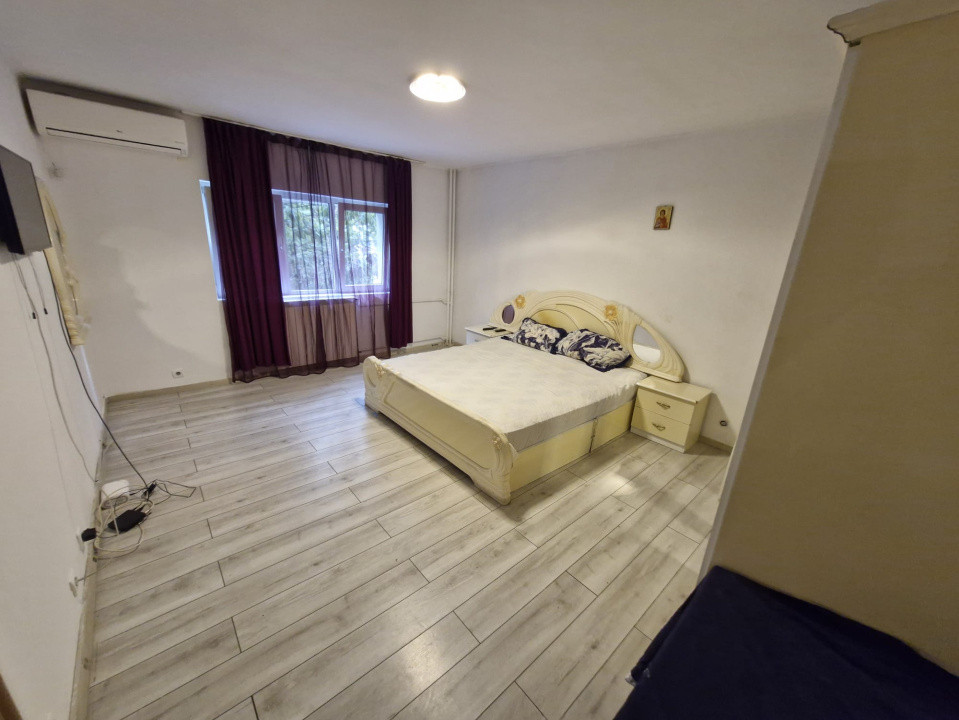 Apartament - 3 camere - Decomandat - Mall Vitan 