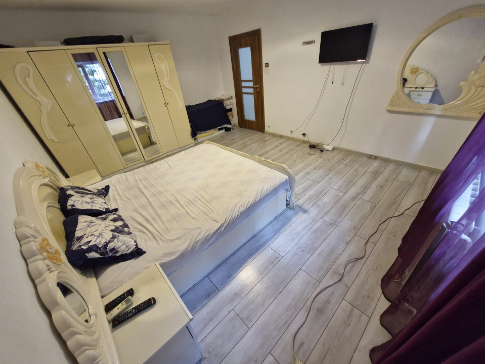 Apartament - 3 camere - Decomandat - Mall Vitan 
