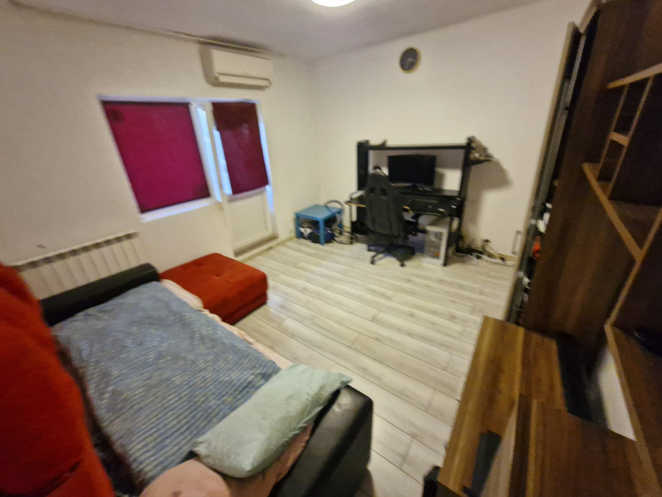 Apartament - 3 camere - Decomandat - Mall Vitan 