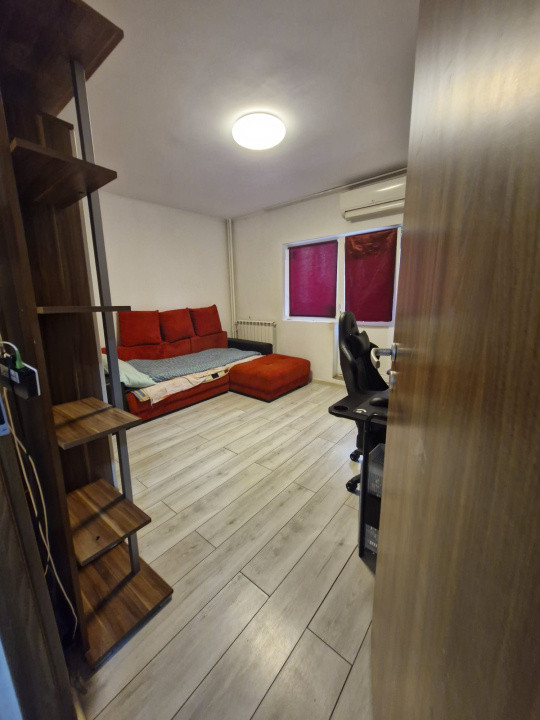 Apartament - 3 camere - Decomandat - Mall Vitan 